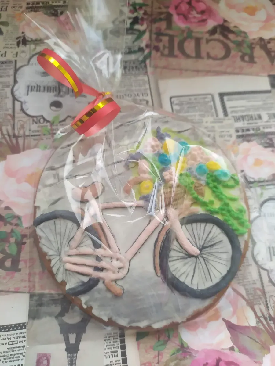 Hand-painted bicycle-shaped cookie
